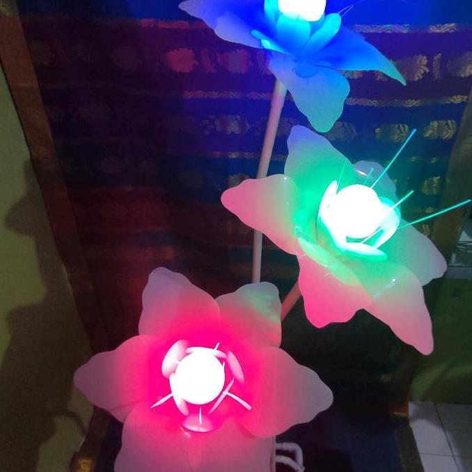 STANDING LAMPU BUNGA KRITING DEKORASI WEDDING KELOPAK 3 BUNGA
