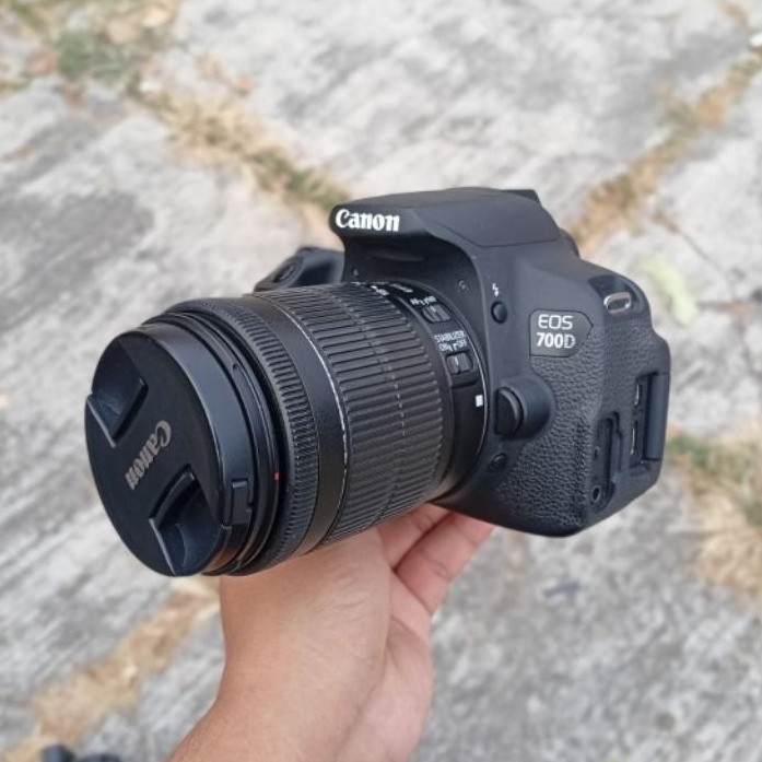 Kamera DSLR Canon EOS 700D Plus lensa kit 18-55mm