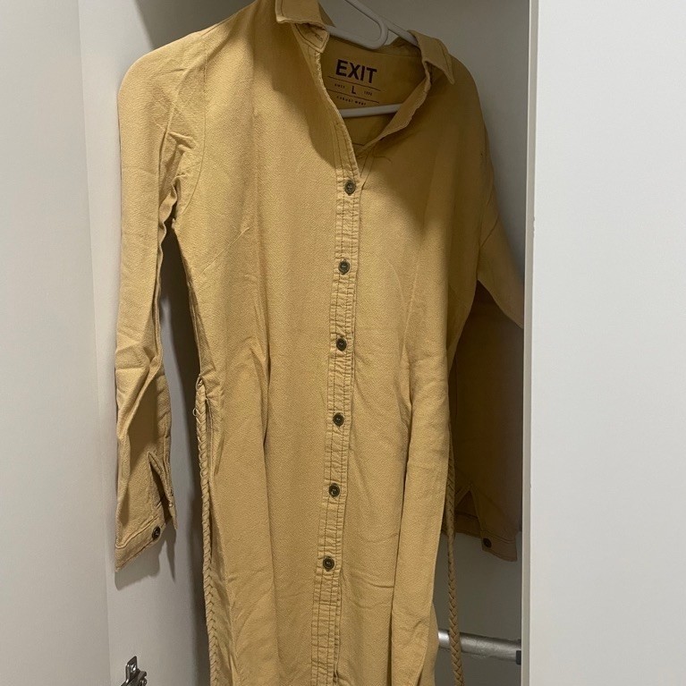 (Preloved) Atasan Wanita Mustard Exit