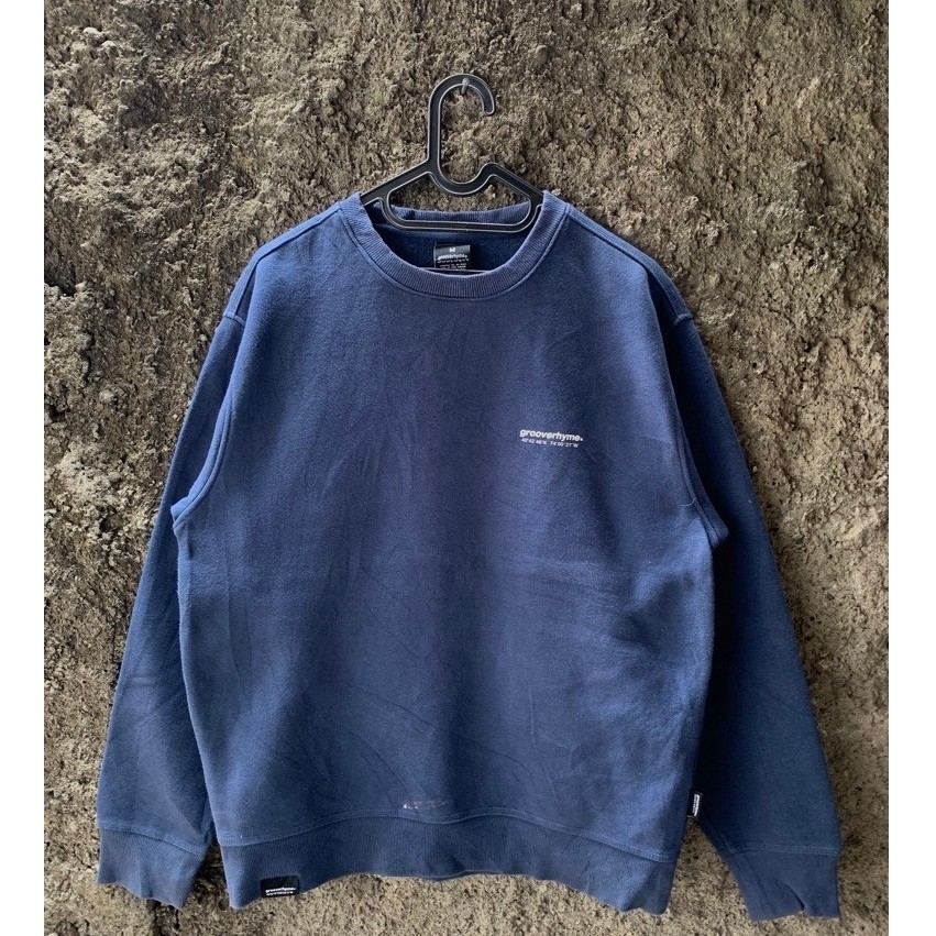 crewneck groverhyme