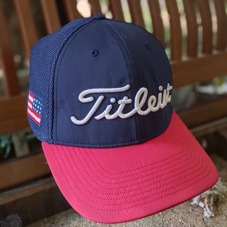 Topi Titleist snapback trucker