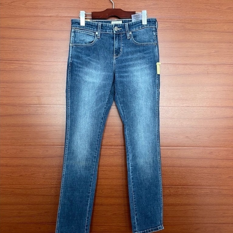 Celana Jeans Wrangler Vegas Skinny Tapered B002