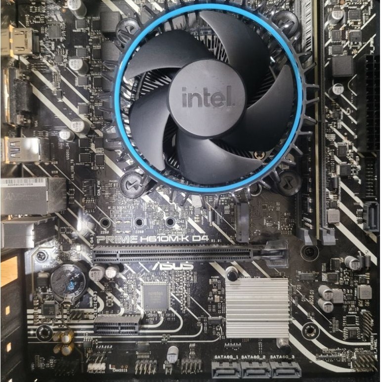 PAKET Procie Intel i3 12100