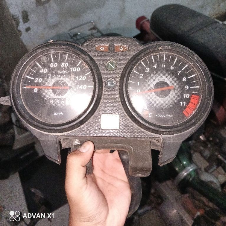 speedometer original Megapro primus