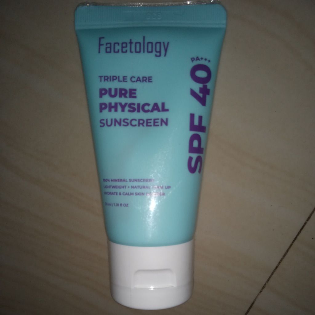 preloved facetology triple care pure pyshical sunscreen spf 40 pa+++ new