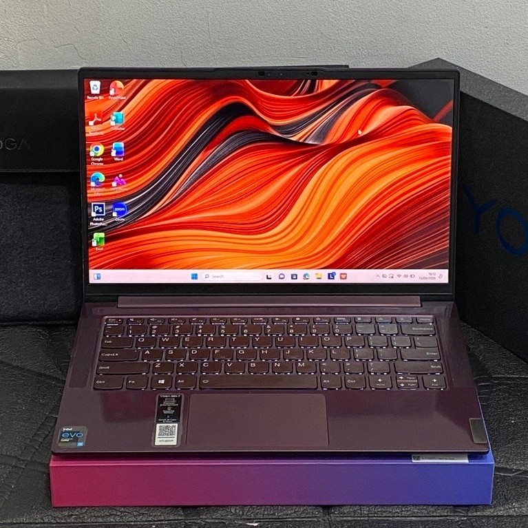 Laptop LENOVO Yoga Slim 7