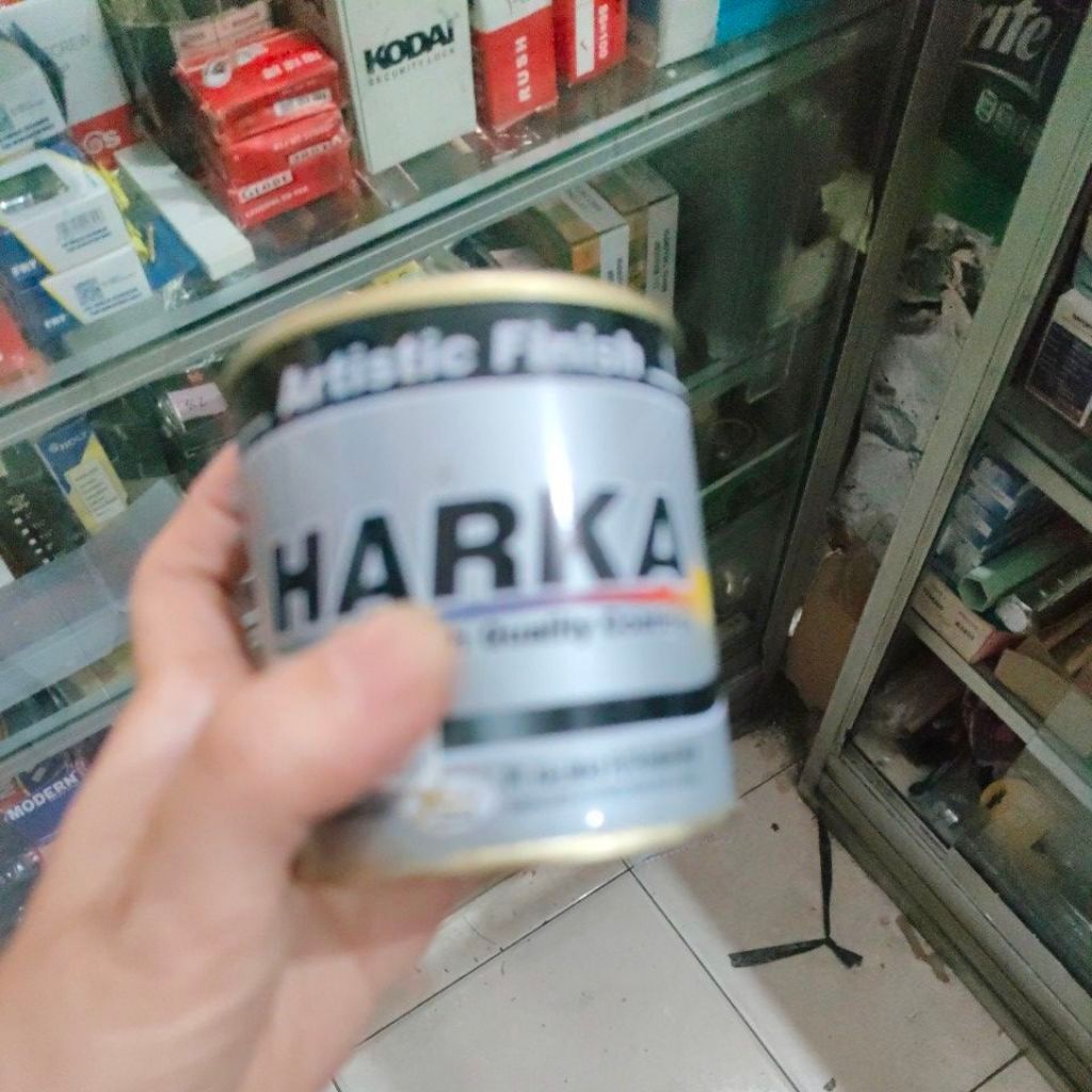 Cat besi kayu putih doff. harka putih doff 200 cc ferrari red