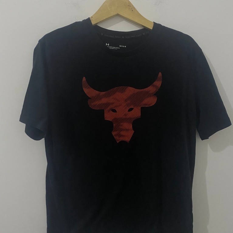 UA RED BULL TSHIRT BLACK