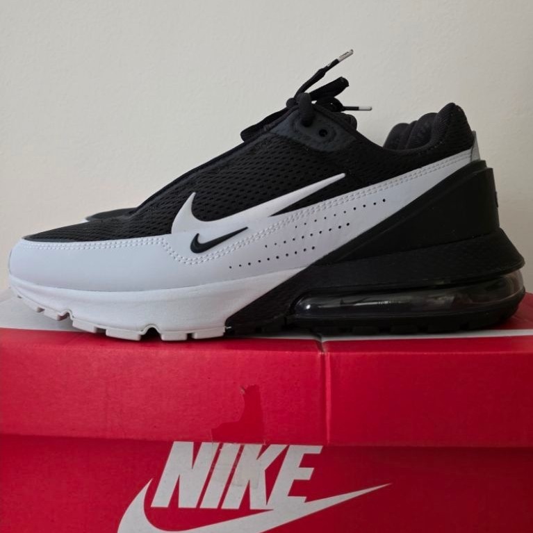 Nike Air Max 270 React Sneakers size 44