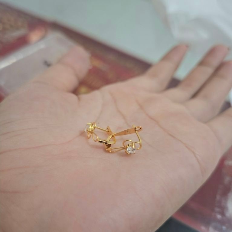 Anting jepit emas muda 05gram