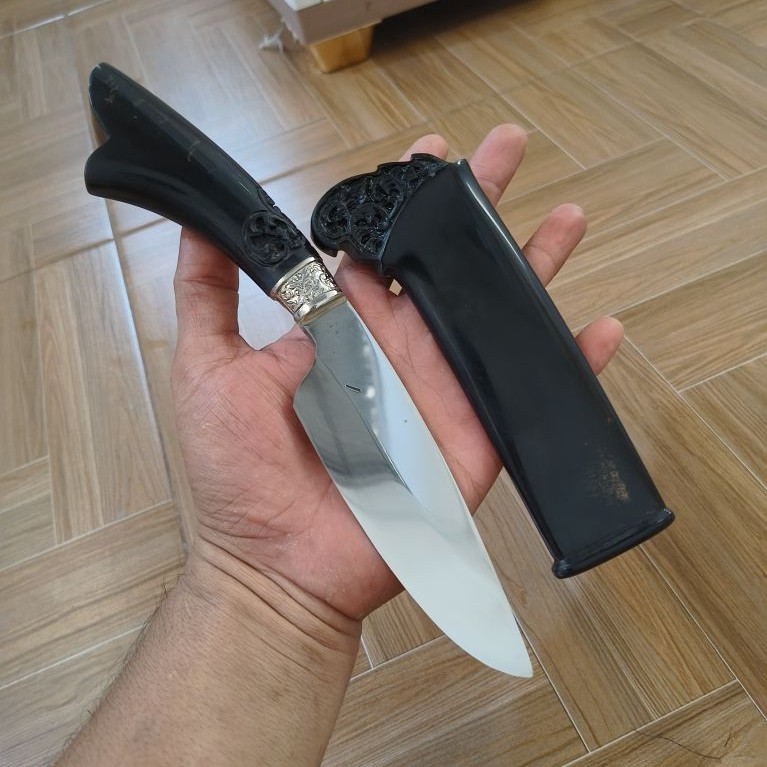 pisau D2