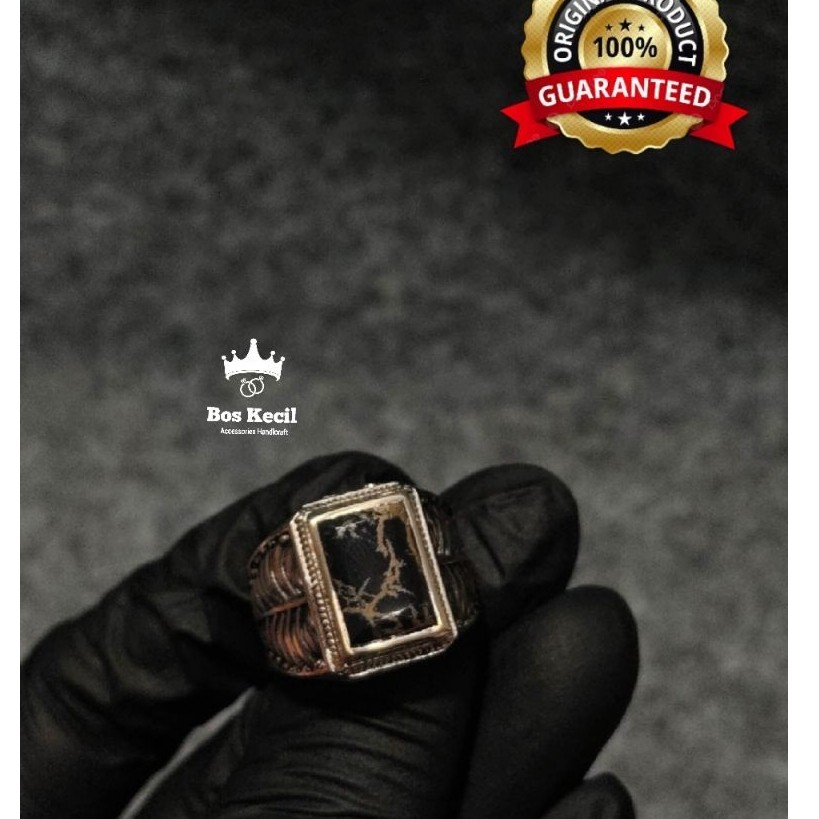 cincin batu badar besi semeru asli original alam bentuk kotak / batu pirus hitam serat emas lokal mi