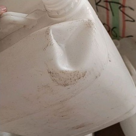 (bocor) Jerigen PUTIH 20 Liter penyok dan bocor