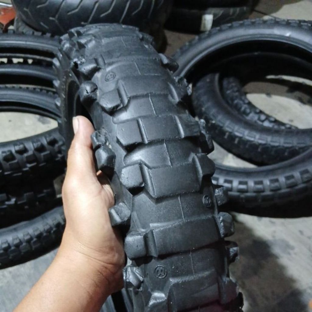 ban trail Ring 16 90/100-16