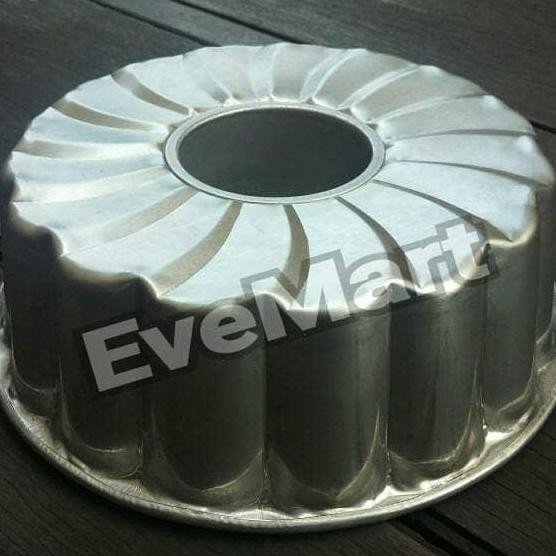 

Loyang Press Loyang Tulban Kue Bolu Tanpa Sambungan Tipe Matahari