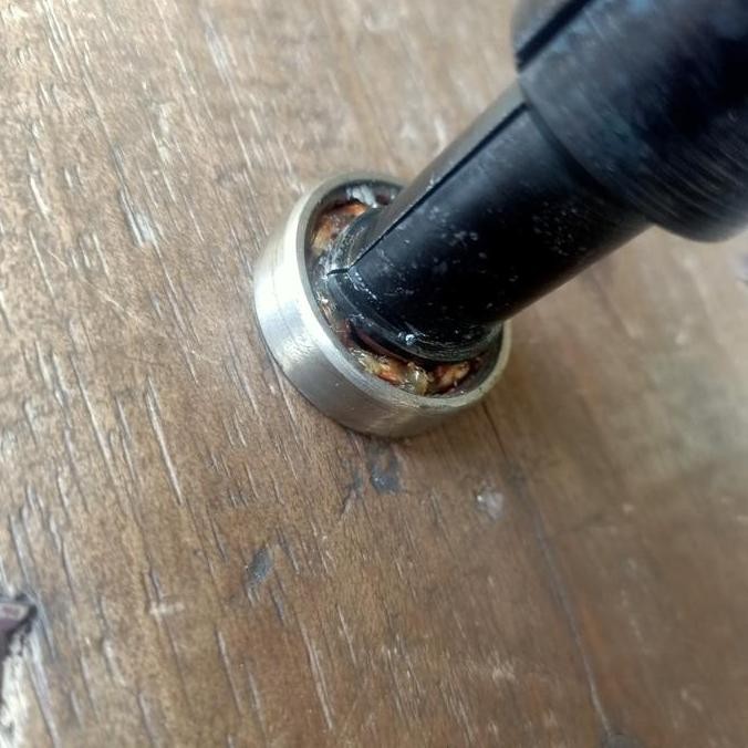 treker buat cabut bearing roda tromol motor dari 6201
