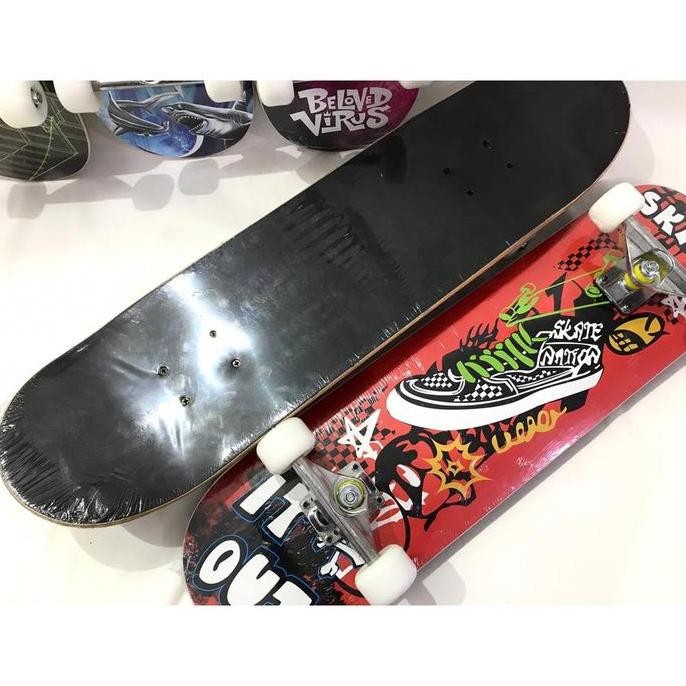 Silver Fox Skateboard Canadian Dewasa Maple Profesional Roda Putih