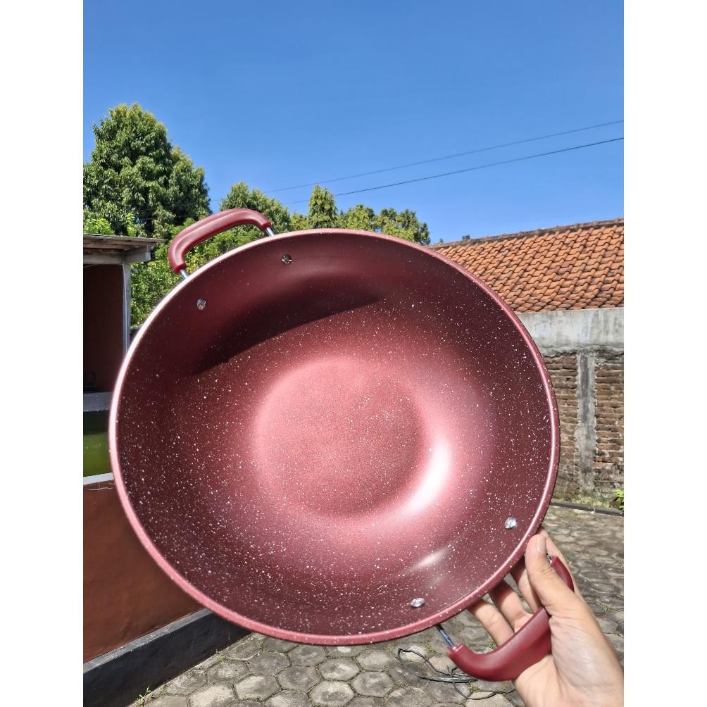 Wajan Enamel 34 Cm / Wajan Enamel Warna Besar / Wajan 34Cm Enamel / Penggorengan Wajan Enamel