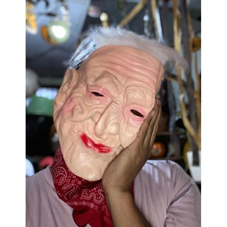 TOPENG GRANNY NENEK TUA