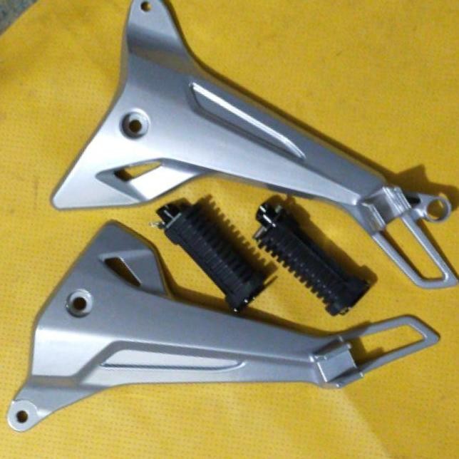 Dudukan Step Belakang Honda Supra x 125 2005 lama+karet BEST SELLER