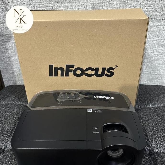 Infocus in 128hdx 4000 lumen Full HD