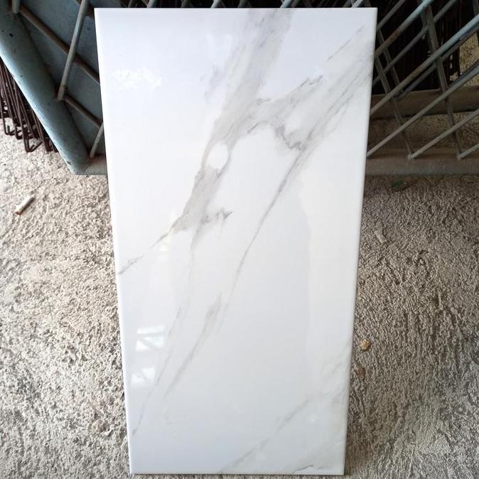 KERAMIK IKAD 30X60 MARBLE SRA