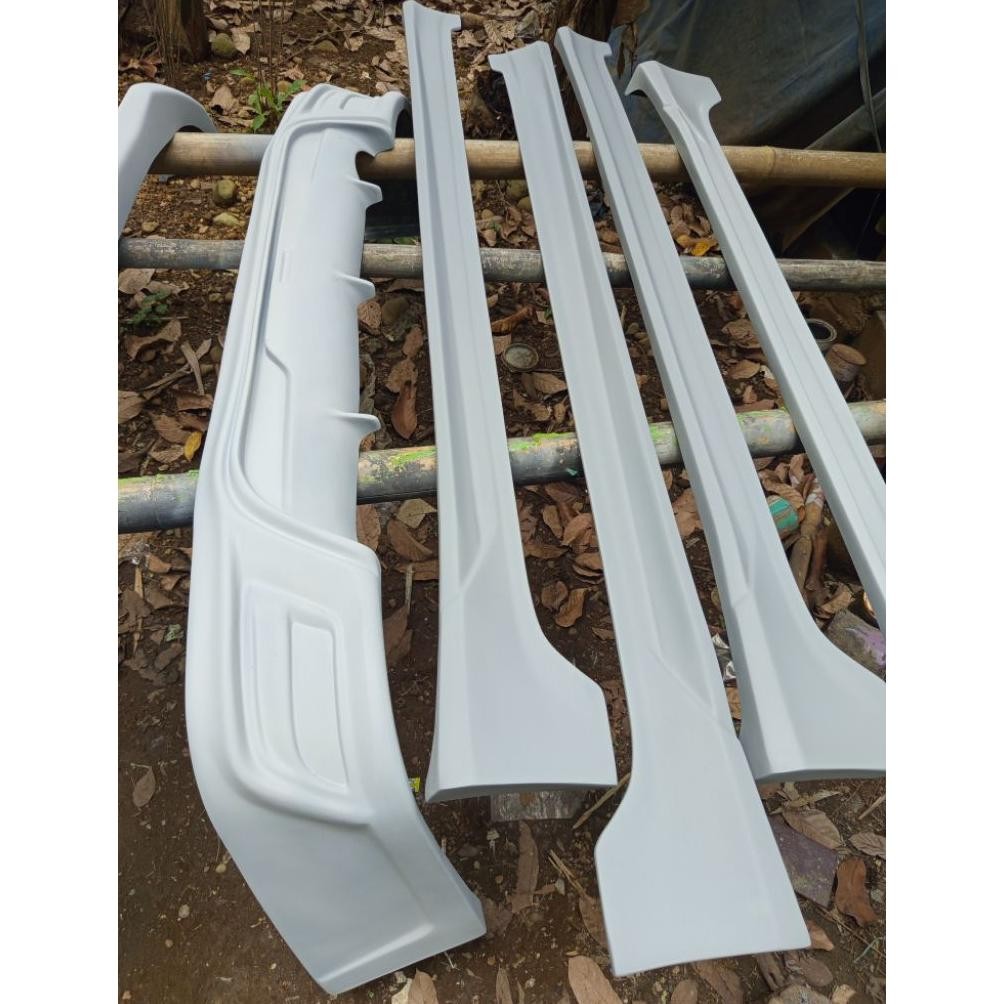 bodykit blakang calya sigra model yaris