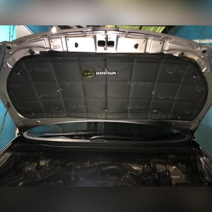 Eklusive Toyota Innova 2009 - 2010. peredam panas kap mesin