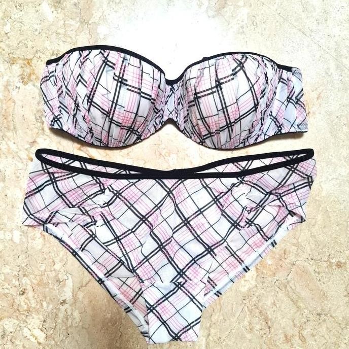 BRA SET H&M BURBERI HM (LASENZA VICTORIA SECRET SORELLA WACOAL TRIUMPH