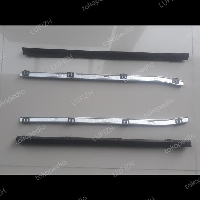 Pelipit kaca Datsun 620 ( set )