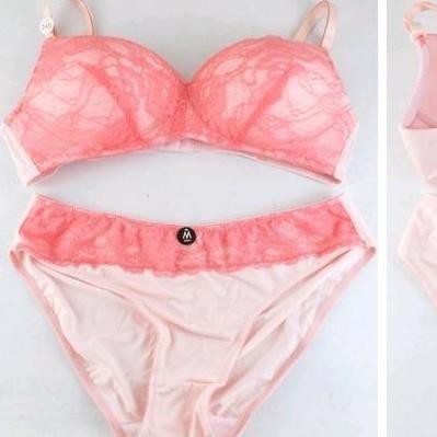 BRA SET ST YVES BH TANPA KAWAT TIDUR (VICTORIA SECRETS UNIQLO WACOAL