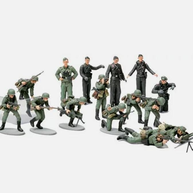 32512 TAMIYA WWII GERMAN INFANTRY SET