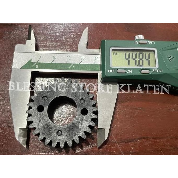 Kualitas terbaik] GEAR BESAR BODY CUP SEALER SEMI AUTO / GEAR BESAR PLASTIC BUFFLE AUTO CUP SEALER