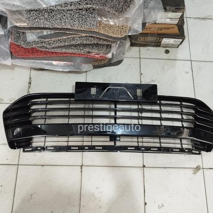 RAM GRILL BUMPER BAWAH INNOVA VENTURER WARNA HITAM GLOSSY