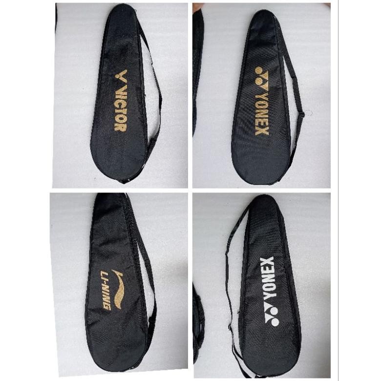 Sarung raket badminton