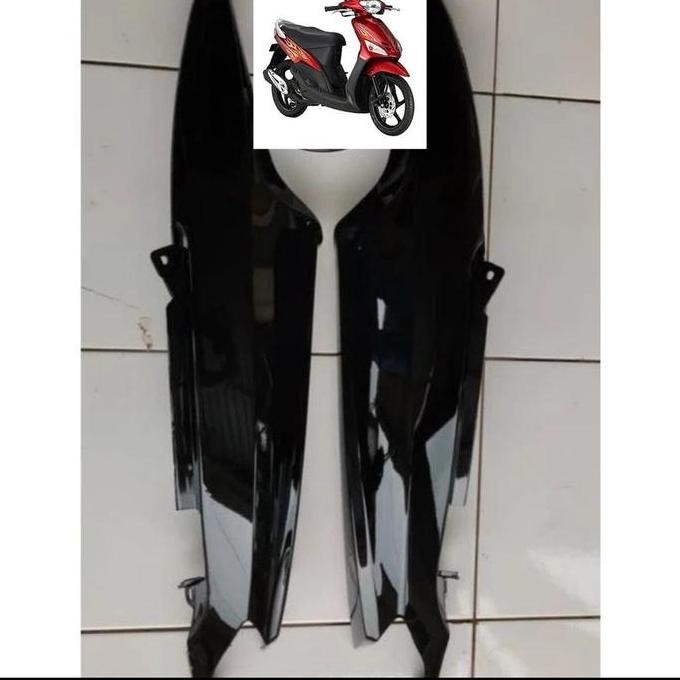 Cover Body Belakang Kiri Kanan Hitam Mio Sporty Karburator 2004 - 2011