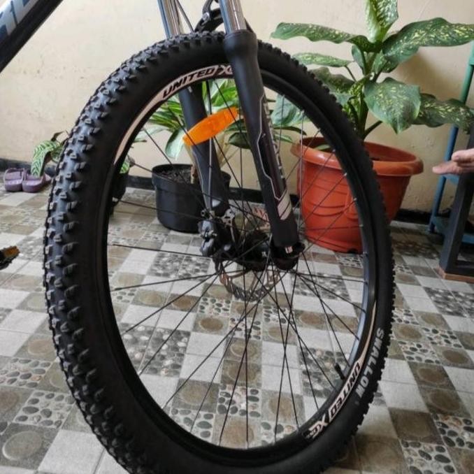 Promo BAN LUAR SEPEDA 27,5 X 2.25 HITAM 1 PCS COD