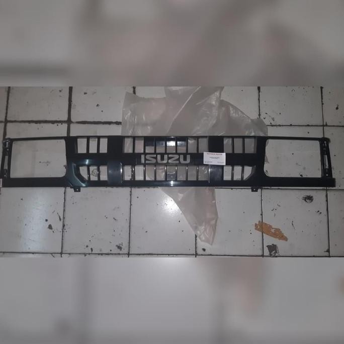 Grill Radiator Isuzu Panther Pick up