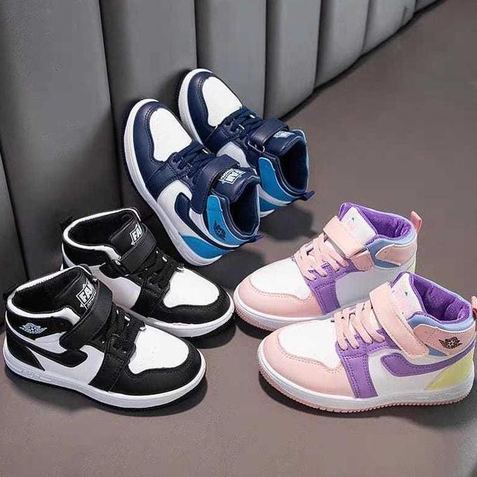 SIZE 26-37 Sepatu Sneakers Fashion Anak Kids Shoes Sport Shoes LV0405