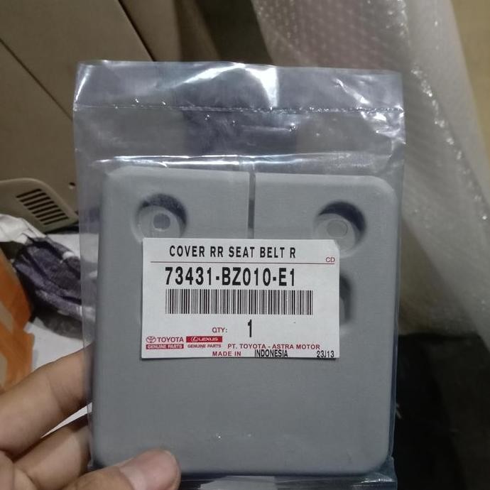 Cover Safety Belt Belakang Xenia Original