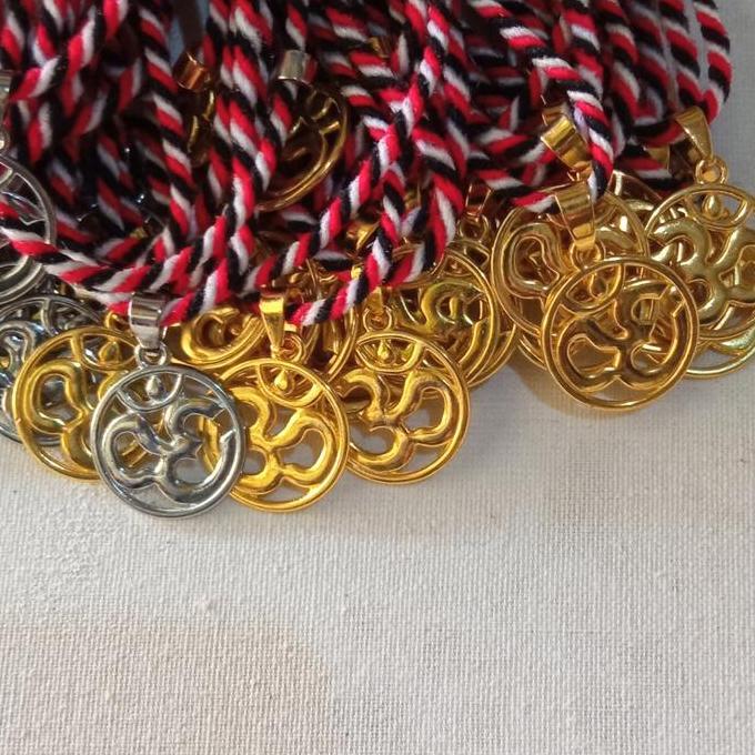 ] Kalung Tridatu plus liontin omkara