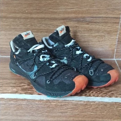 Sepatu TERRA KIGER size 39
