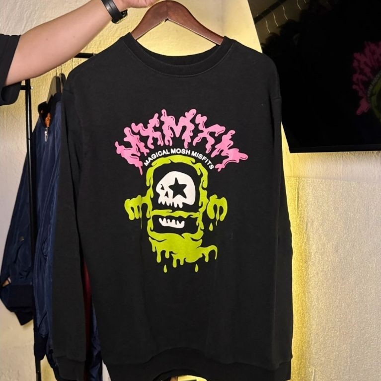 CREWNECK MAGICAL MOSH MISFITS