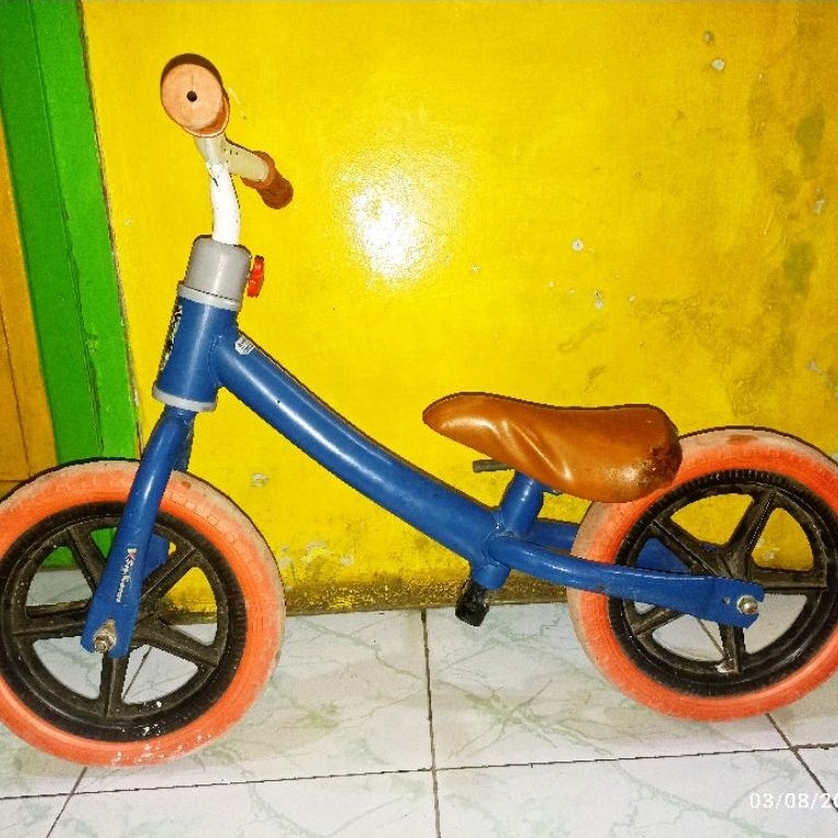 Preloved balance bike anak murah