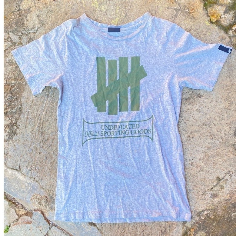 Undefeated Tshirt grey original