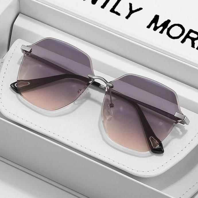 Toko Resmi YJ Kacamata Hitam Sunglasses Pria dan Wanita Frame Kotak Lenda Warna Gaya Vintage Trendy 