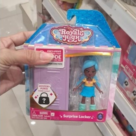 figure royale high surprise locker mainan roblox toys B