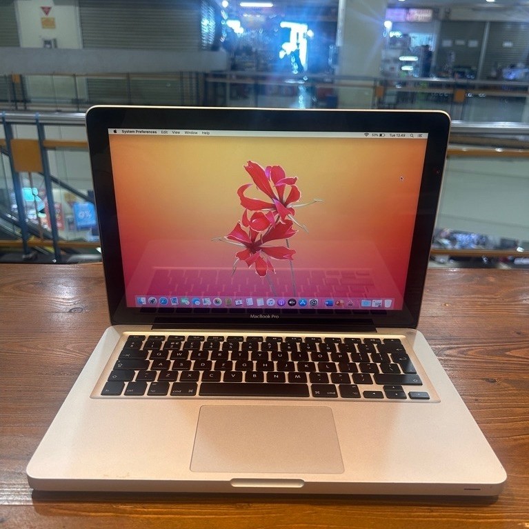 MacBook pro 13inch2012 i5 ram 4 hdd500