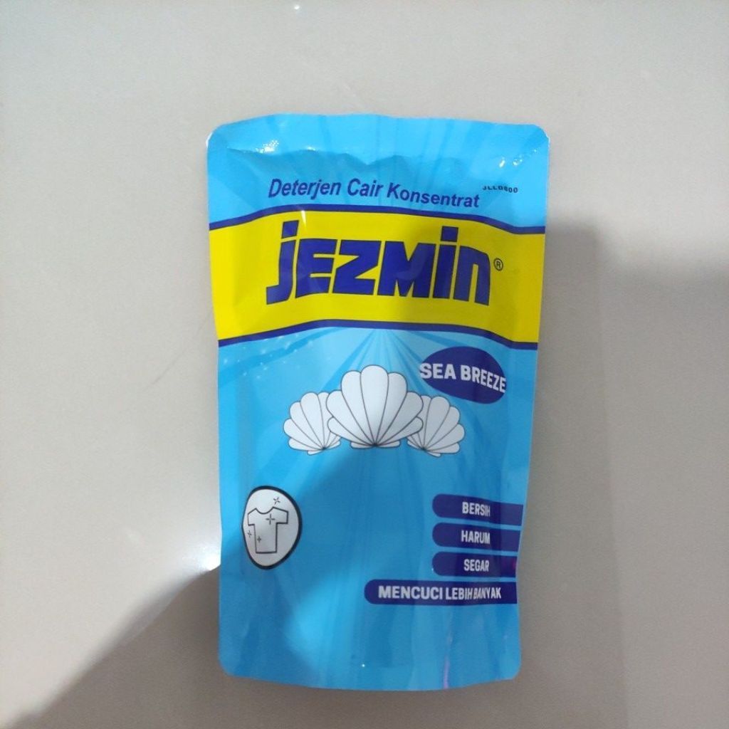deterjen cair konsentrat jezmin