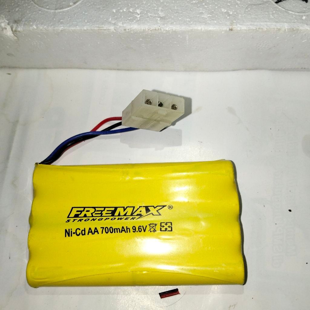 BATRE CASRC 700MAH 9,6 V RAKIT 8 CEL/BATRE MAINAN REMOT KONTROL